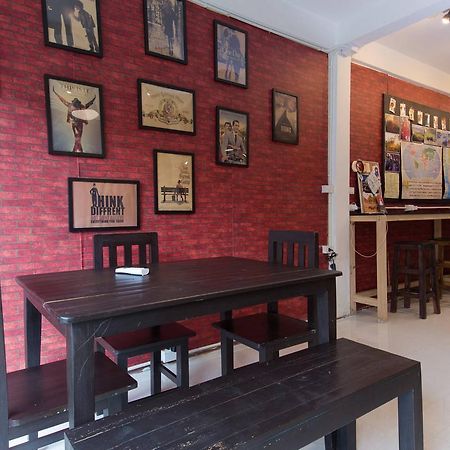 Mana Hostel Bangkok Exterior photo